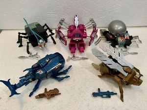 Convertidores: Juego de 5 figuras Insectores vintage completo ININTERRUMPIDO KO Select - Imagen 1 de 1