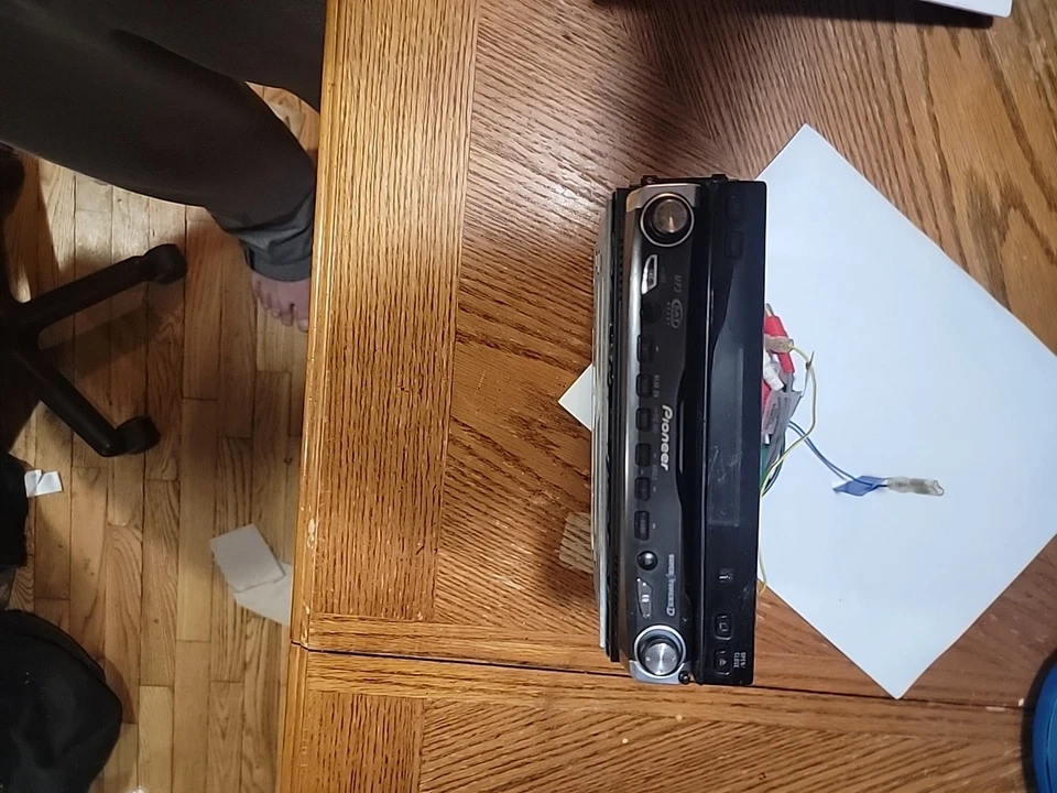 Pioneer AVIC-N2 6,5 pulgadas Coche Reproductor de DVD Multimedia AV Navegación Servidor Foto 1 de 2