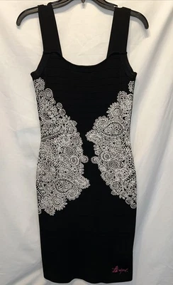 Vestido ceñido al cuerpo negro mediano Desigual detalle estampado adelgazante fiesta vendaje Foto 1 de 4