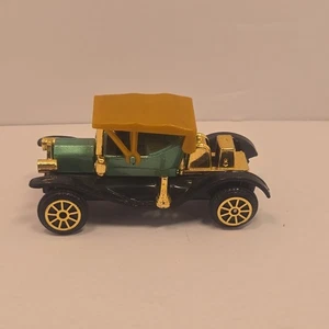 1910 Ford Model T Antique Motoring Collectible 1/64 Scale Diecast Diorama Model - Picture 1 of 6