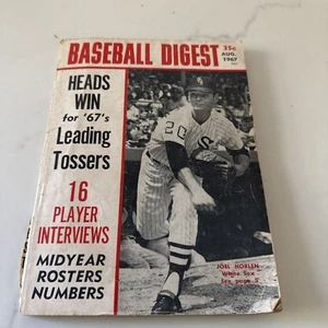Aug. 1967 Baseball Digest - White Sox Joel Horlen - Picture 1 of 8