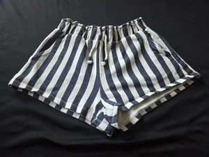 NWOT ZARA GIRLS WHITE & NAVY STRIPED SWEAT SHORTS SIZE 11-12 - Picture 1 of 4