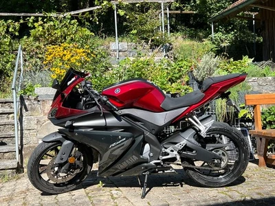 Yamaha yzf-R125 - Bild 1 von 4