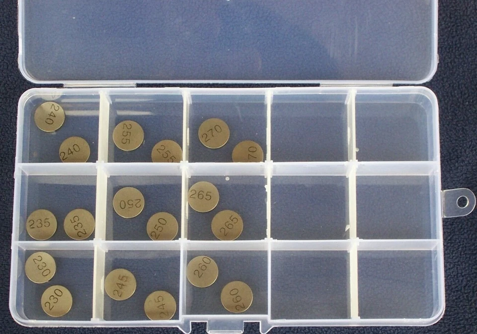 KIT DE TIENDA de cuñas de válvula de 13 mm con estuche - Kawasaki (2 cada una 2,30 - 2,70 = 18 cuñas) Foto 1 de 1