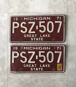 Par de placas de licencia de Michigan 1971 PSZ-507 garaje arte pared hombre cueva taberna - Imagen 1 de 2