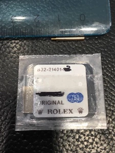 Rolex Genuine 18k Gold Screw B32-21401 For Day-Date - VIte Originale Oro - Imagen 1 de 1