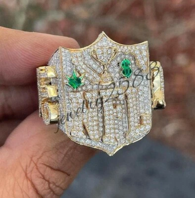 Enorme anillo número letra moissanita 3 quilates D/VVS para hombre enchapado en oro amarillo de 14 k plateado Foto 1 de 4