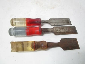 3 Vintage Handyman Woodworking Chisels - 1-1/4" and 2 w/ 1" Beveled Blades - Picture 1 of 10