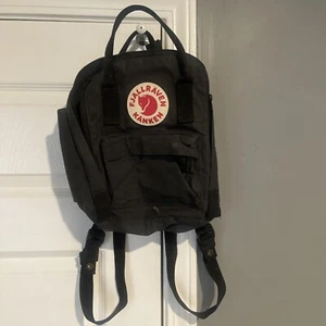 Fjallraven Kanken Mini Classic Backpack 23561- 550 Black - Picture 1 of 5