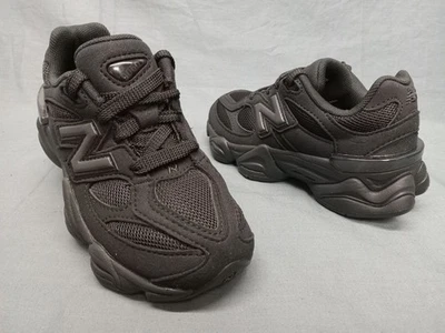 Zapatillas New Balance Boys 9060 GC9060BB Gamuza Malla Negras Talla 4 ¡NUEVAS SIN CAJA! Foto 1 de 4