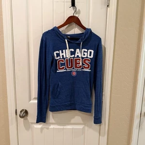 New Era Small Women’s Cubs Hoodie - Picture 1 of 11