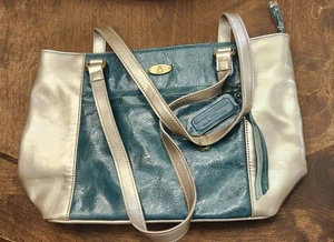 Echtleder Beuteltasche Handtasche Aurielle von Carryland 9,5" Höhe x 14" Breite x 4" Tiefe - Bild 1 von 4