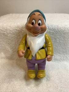 Vintage 80s Bashful Disney Snow White & the Seven Dwarfs Vinyl Toy Figure 6.5" - Picture 1 of 16