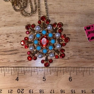 Betsey Johnson Crystal/pearl Necklace 🌹 - Picture 1 of 4