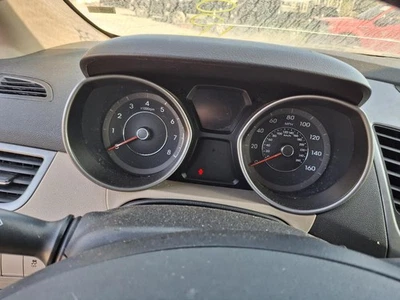 Medidor de velocímetro usado se adapta a: Hyundai Elantra Cluster 2014 MPH mercado de EE. UU. SDN EE. UU. B Foto 1 de 4