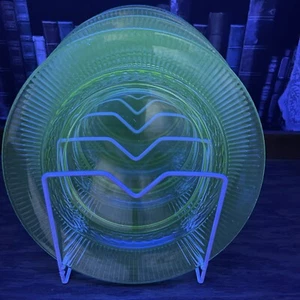 Vtg Uranium glass 4pc 8 3/4” Salad Plate Set Round GLOWS textured - Picture 1 of 12