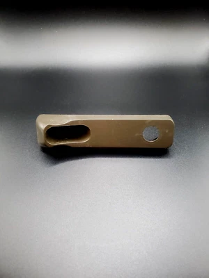 Cubierta de herrajes abatible marrón con bisagras derechas Pella usada estilo antiguo Foto 1 de 2