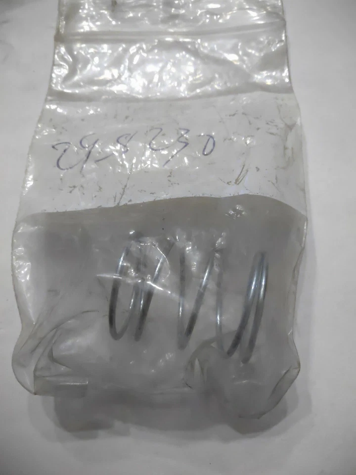 New Toro 1000 Electric String Weed Trimmer Tap Head Compression Spring 29-8230 - Image 1 of 1