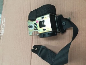 GENUINE 2005 FORD FOCUS 05-09 LS CL 2.0L DRIVER ,RIGHT HAND REAR SEAT BELT  - Bild 1 von 7