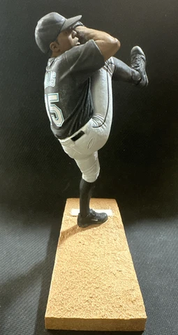 2004 McFarlane MLB Dontrelle Willis Florida Marlins 7in. Figure Loose Cover