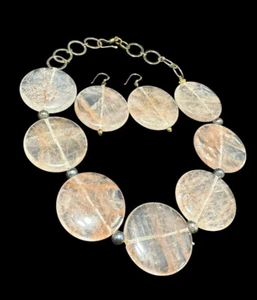 Vintage Rosenquarz Schmuckset Halskette und Ohrringe Perlenakzente goldfarben - Bild 1 von 6