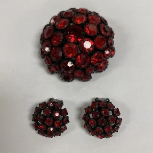 Vintage WARNER Red Rhinestone Set Signed Holiday Dimensional 1950's Pin earrings - Photo 1/13