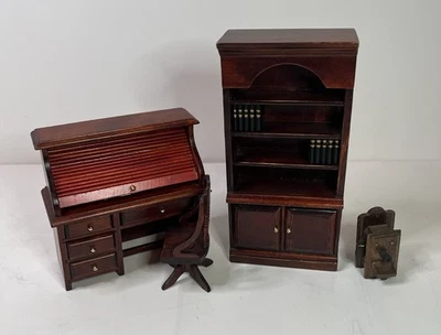 Escritorio con tapa enrollable para casa de muñecas de caoba y estante para libros y teléfono de pared Foto 1 de 4