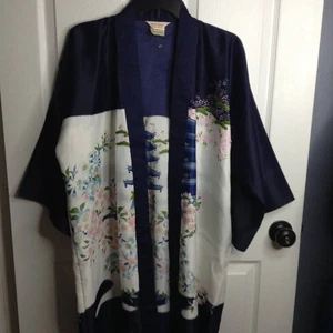 VTG Authentic Japanese Kimono, IchiBan; OS, Handmade in Japan, Satiny, Floral - Picture 1 of 5