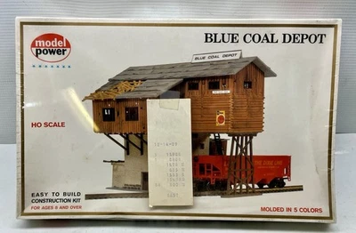 NEW Model Train Building Kit BLUE COAL DEPOT MODEL POWER 453 SEALED - Image 1 of 3