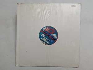 Monet Give In To Me 12” Maxi Single 45 RPM Ligosa Records Vinyl Album  - Picture 1 of 6