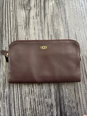 Cartera de cuero UGG Rae con doble cremallera Foto 1 de 4