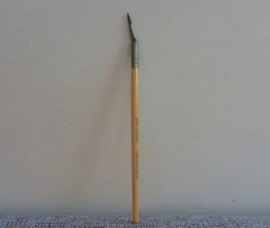 Jane Iredale Angled Eyeliner / Bent Liner Brush, Brand New! - Picture 1 of 6