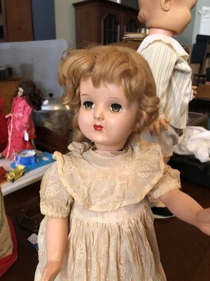 Muñeca Wanda la Caminante Cabello Rubio, Ojos Griegos 1950 Cabeza Gira y CAMINA Foto 1 de 4