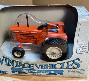 ERTL Vintage Vehicles Allis-Chalmers D-21 Diecast Tractor 1/43 Scale New - Picture 1 of 7