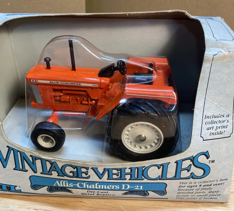 ERTL Vintage Vehicles Allis-Chalmers D-21 Diecast Tractor 1/43 Scale New - Image 1 of 4