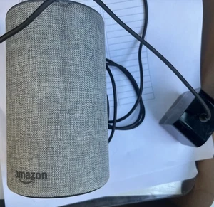 Amazon Echo (2. Generation) Smart Assistant mit Netzkabel Heather Grey Stoff - Bild 1 von 3