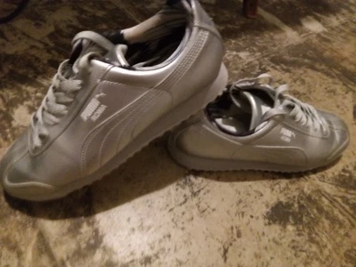 Puma женщин Серебряный Roma размер 8 без потертостей следы аккуратно б/у много износа слева - Изображение 1 из 4