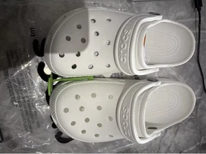 White Crocs Brand New UK Size Women’s 5 - Picture 1 of 3