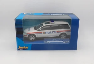 HONGWELL ART.NR: 21307-914 VW PASSAT 'POLITI' WHITE MINT BOXED 1:43 - Picture 1 of 5
