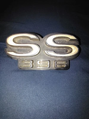 1969 Chevelle El Camino SS 396 Grill Emblem Original GM 3942781 USED - Image 1 of 4