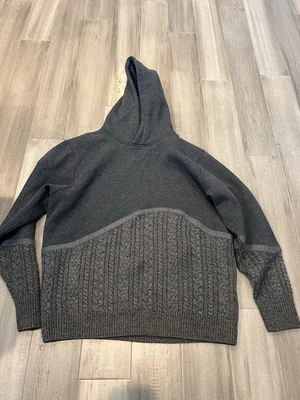 Suéter con Capucha Twenty Montreal Para Hombre Gris Fieltro Connect Talla Grande $280 Foto 1 de 4