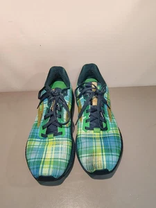 Brooks Women Run Lucky St. Patrick's Day Launch 8 Plaid Shamrock Gold -Size 9 - Picture 1 of 9