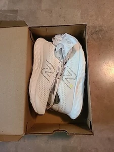 Zapatos para correr New Balance 520V8 para mujer - blancos y grises - 7 - nuevos en caja - envío gratuito - Imagen 1 de 5