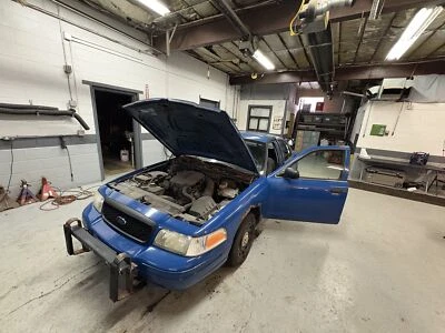 Used Front Right Door Window Regulator Front fits: 2005 Ford Crown victoria elec - Image 1 of 4