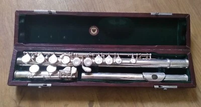 FLAUTA SONATA PLATA NÍQUEL RUDALL - En caja en excelente estado  Foto 1 de 4