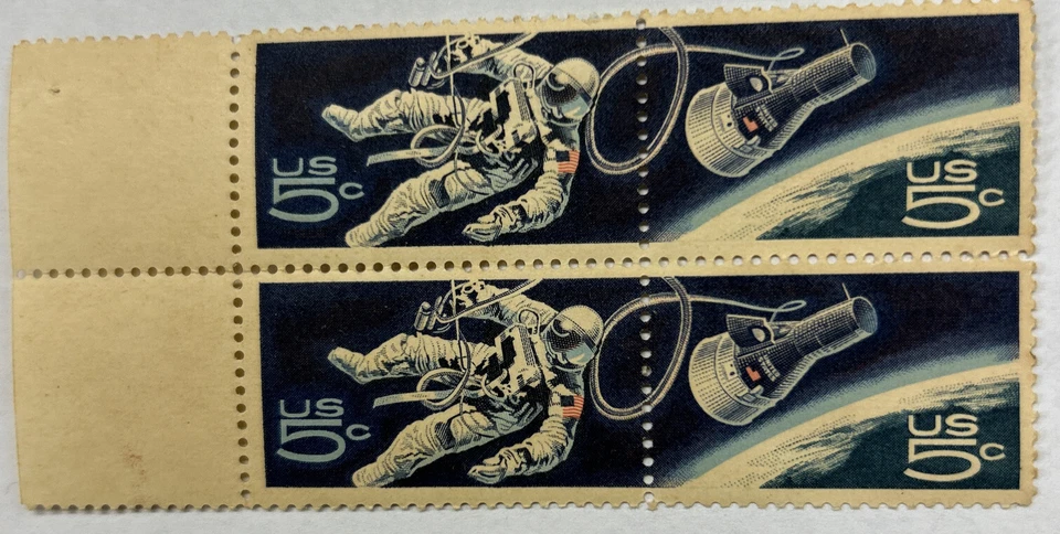 Plate Block of 4 Stamps - Scott 1331 & 1332 - 5 Cent - Space Walk - 1967 - MNH - Image 1 of 1