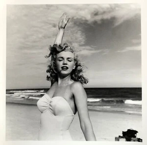 Andre de Dienes - Marilyn Monroe - Tobay Beach 1949 - OneWest Publishing (coa) - Picture 1 of 5