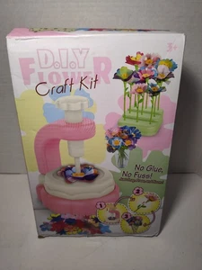 DIY Fabric Flower Craft Kit for Kids - Build Your Bouquet, Arts and Crafts NEW - Picture 1 of 6