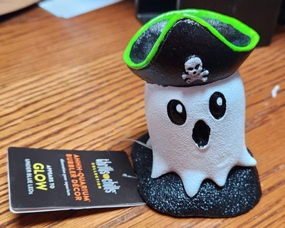 Thrills and Chills Ahhh-Quarium Pirate Ghost Bubbler Decor New With Tags - Image 1 of 3