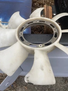 For Mazda 1989 B2000 1990-1993 B2200 B2600 2.6L Engine Cooling Fan Blade US - Picture 1 of 2